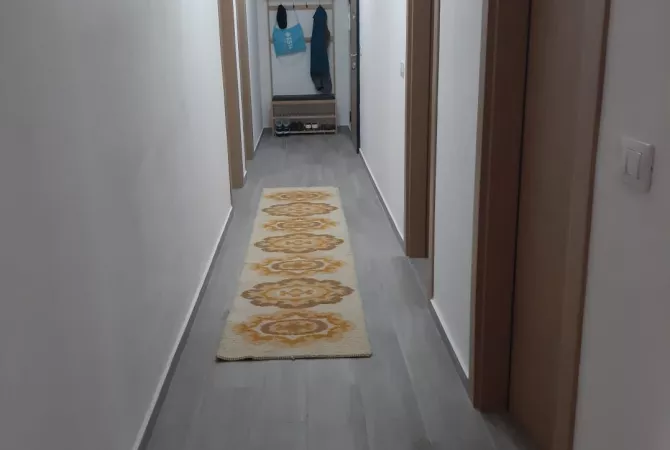 Shtepi me qera 2+1 ne Tirane - 700 Euro