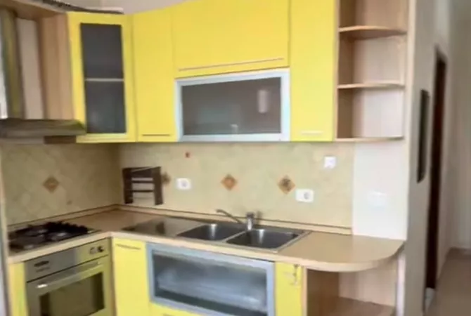 Shtepi me qera 1+1 ne Tirane - 550 Euro