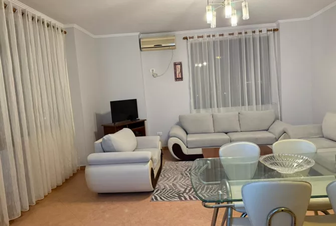 Shtepi me qera 1+1 ne Tirane - 550 Euro