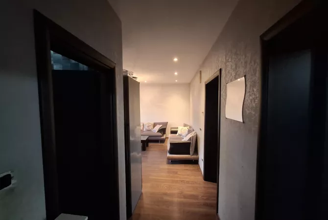 Shtepi me qera 2+1 ne Tirane - 650 Euro