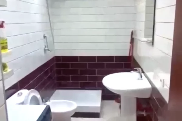 Shtepi me qera Apartament ne Tirane, 2+1, Mobilimi E mobiluar, Pagesa 40,000  Leke.