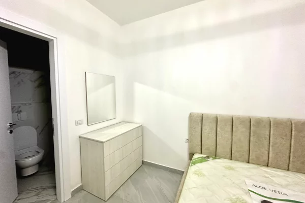 Shtepi me qera Apartament ne Tirane, 2+1, Mobilimi E mobiluar, Pagesa 60,000  Leke.
