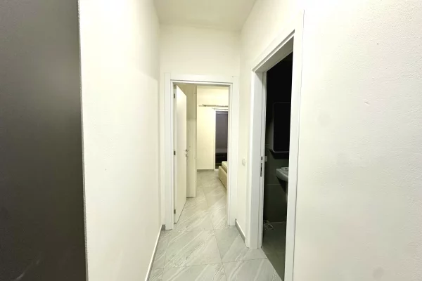 Shtepi me qera Apartament ne Tirane, 2+1, Mobilimi E mobiluar, Pagesa 60,000  Leke.