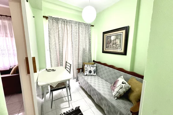 Shtepi me qera 1+1 ne Tirane - 420 Euro