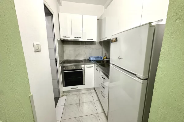 Shtepi me qera 1+1 ne Tirane - 420 Euro