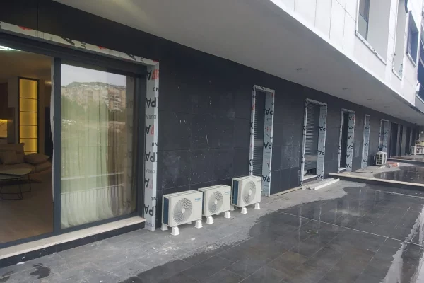 Shtepi me qera Apartament ne Tirane, 2+1, Mobilimi E mobiluar, Pagesa 1,300  Euro.