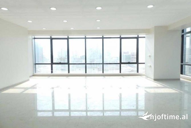 Ambient biznesi ne shitje 1+1 ne Tirane - 450,000 Euro