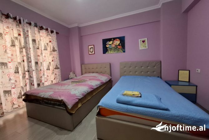 Shtepi me qera Apartament ne Tirane, 2+1, Mobilimi E mobiluar, Pagesa 600  Euro.