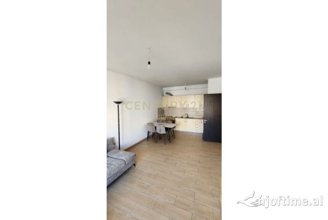 Shtepi me qera Apartament ne Tirane, 1+1, Mobilimi E mobiluar, Pagesa 400  Euro.