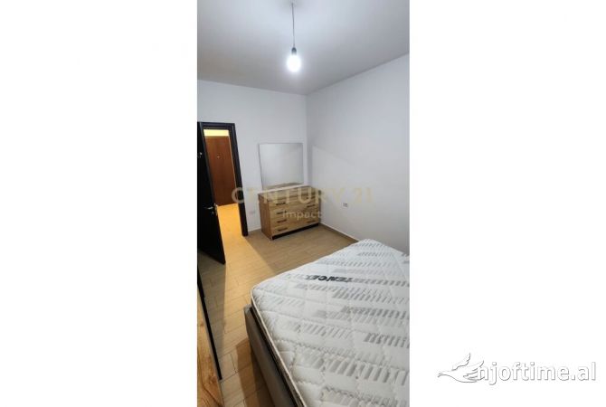 Shtepi me qera Apartament ne Tirane, 1+1, Mobilimi E mobiluar, Pagesa 400  Euro.