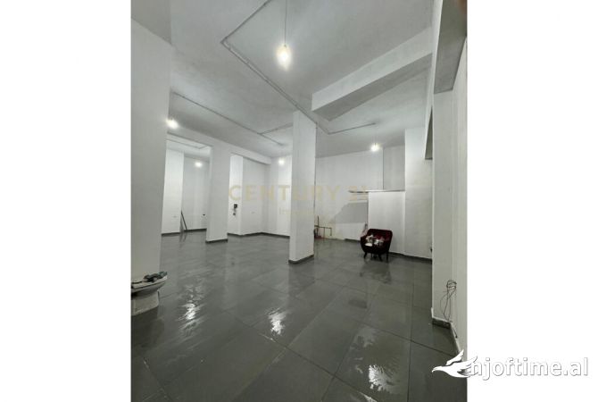 Ambient biznesi me qera 1+1 ne Tirane - 1,000 Euro