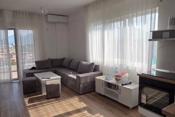 Shtepi me qera 2+1 ne Tirane - 700 Euro