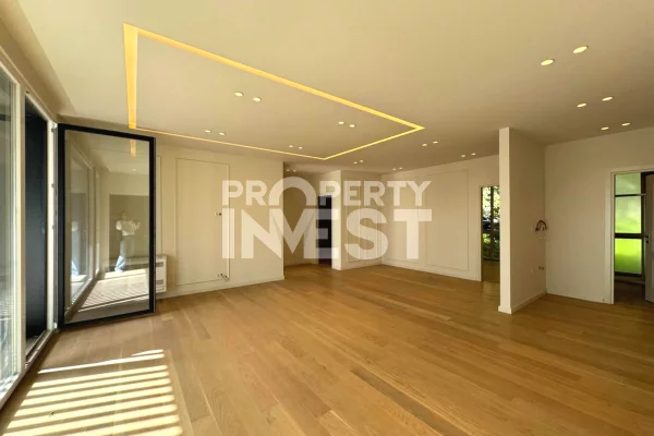 Shtepi ne shitje Apartament ne Tirane, 3+1, Mobilimi Bosh, pa mobiluar, Pagesa 365,000  Euro.