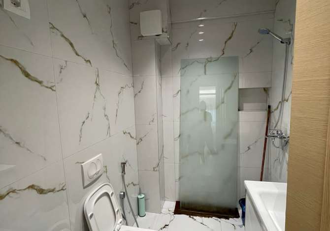 Shtepi me qera Apartament ne Tirane, 1+1, Mobilimi E mobiluar, Pagesa 500  Euro.