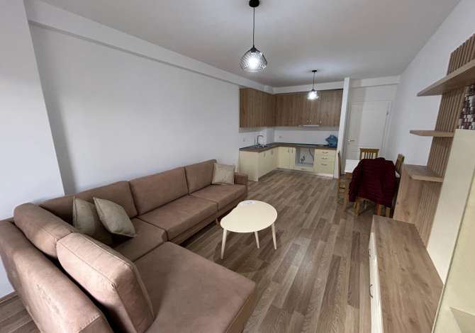 Shtepi me qera 1+1 ne Tirane - 400 Euro