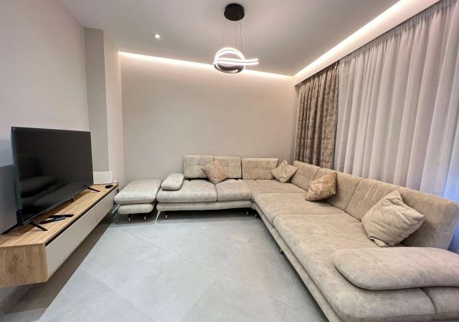 Shtepi me qera 2+1 ne Tirane - 500 Euro