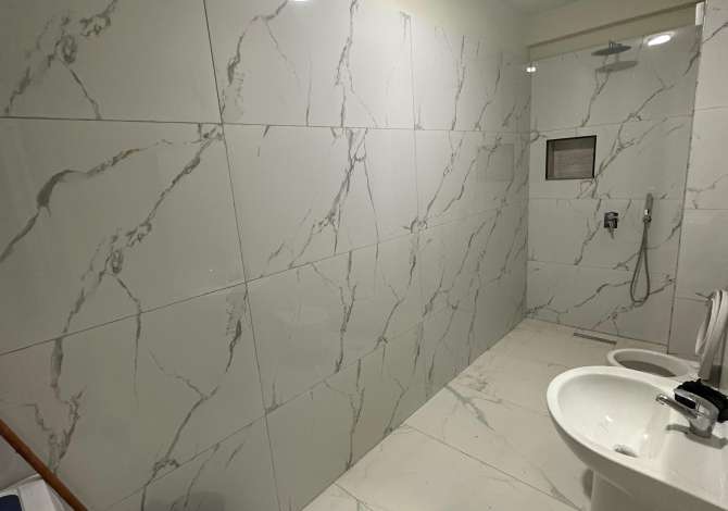 Shtepi me qera Apartament ne Tirane, 1+1, Mobilimi E mobiluar, Pagesa 450  Euro.