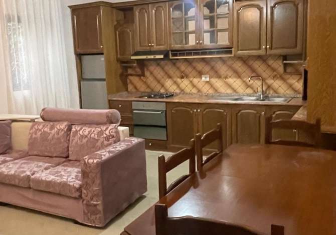 Shtepi me qera 2+1 ne Tirane - 400 Euro