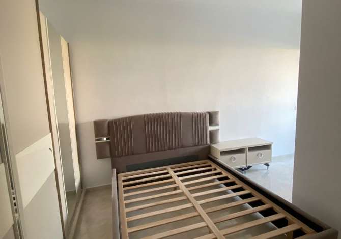 Shtepi me qera 2+1 ne Tirane - 550 Euro