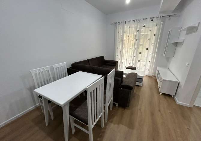 Shtepi me qera Apartament ne Tirane, 1+1, Mobilimi E mobiluar, Pagesa 400  Euro.
