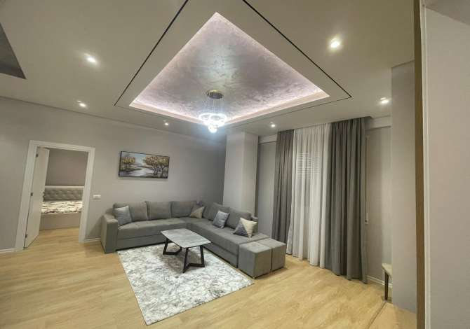 Shtepi me qera 2+1 ne Tirane - 900 Euro