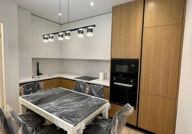 Casa in affitto 2+1 a Tirana - 1,000 Euro