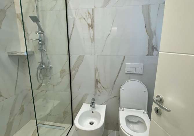 Shtepi me qera 2+1 ne Tirane - 1,300 Euro