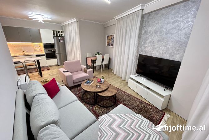 Shtepi me qera 2+1 ne Tirane - 700 Euro