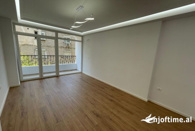 Shtepi ne shitje 2+1 ne Tirane - 173,000 Euro