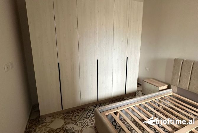 Shtepi me qera 1+1 ne Tirane - 450 Euro
