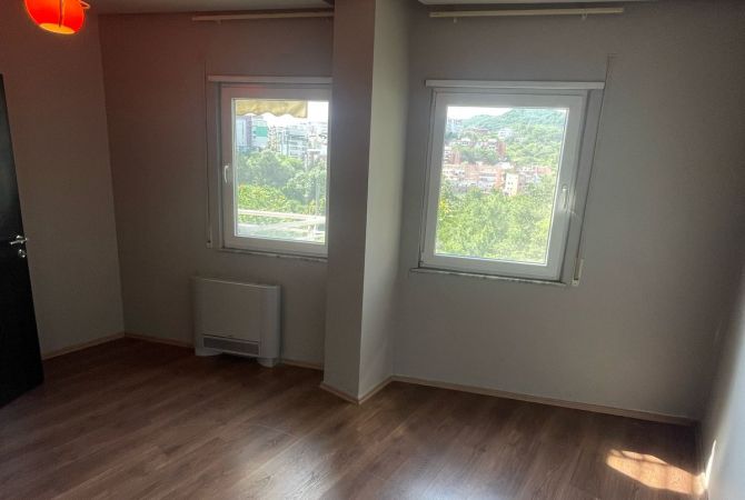 Shtepi me qera 3+1 ne Tirane - 750 Euro