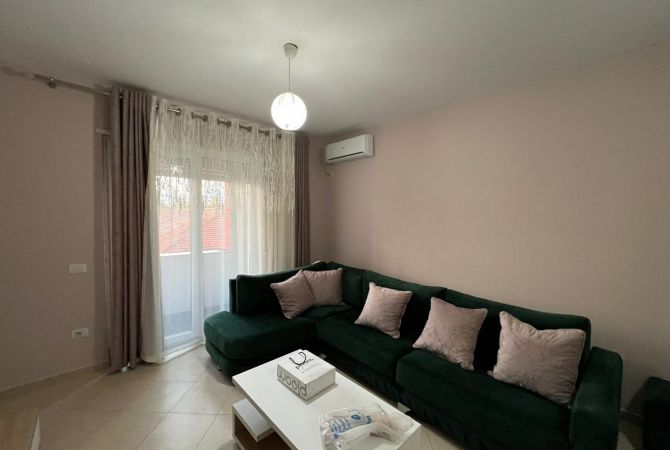 Shtepi me qera Apartament ne Tirane, 2+1, Mobilimi E mobiluar, Pagesa 600  Euro.