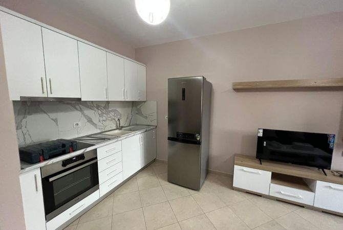 Shtepi me qera 2+1 ne Tirane - 600 Euro