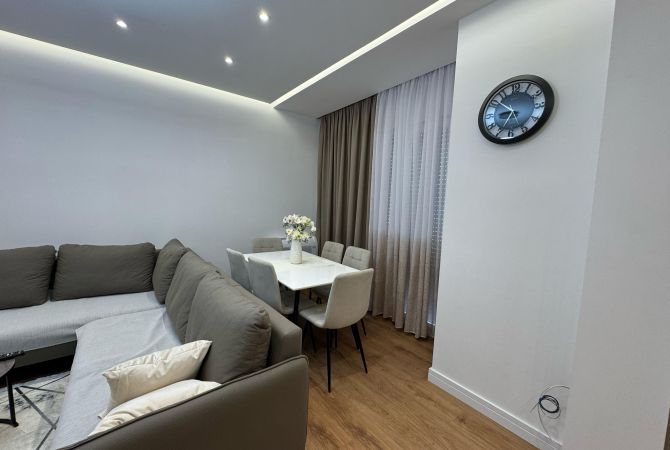 Shtepi me qera Apartament ne Tirane, 2+1, Mobilimi E mobiluar, Pagesa 800  Euro.