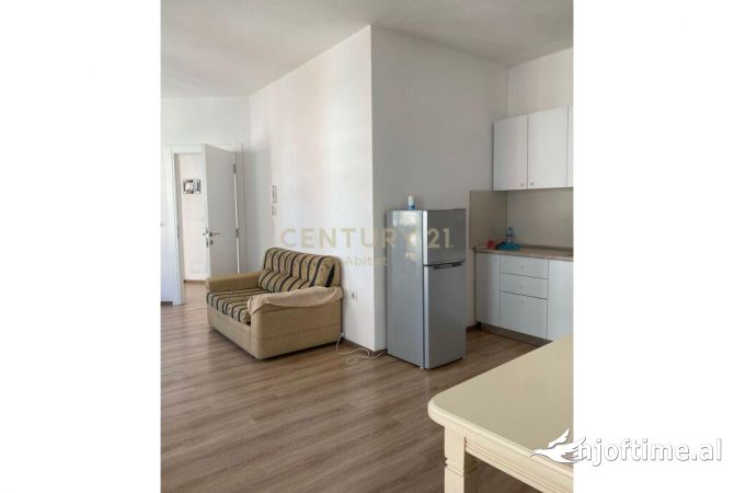Shtepi me qera 2+1 ne Tirane - 450 Euro