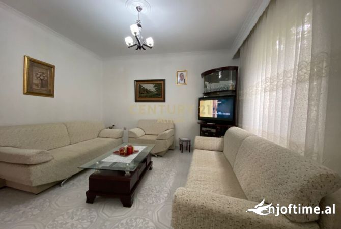 Shtepi me qera 1+1 ne Tirane - 350 Euro