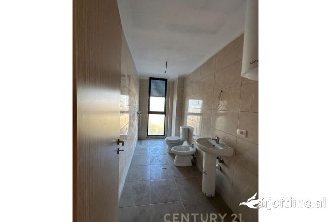 Shtepi ne shitje 2+1 ne Tirane - 120,000 Euro