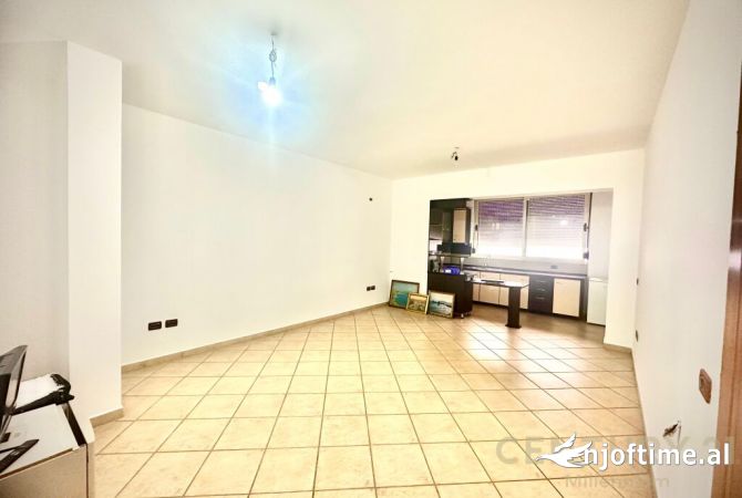 Shtepi me qera 2+1 ne Tirane - 500 Euro