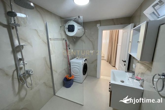 Shtepi me qera Apartament ne Tirane, 1+1, Mobilimi Bosh, pa mobiluar, Pagesa 700  Euro.