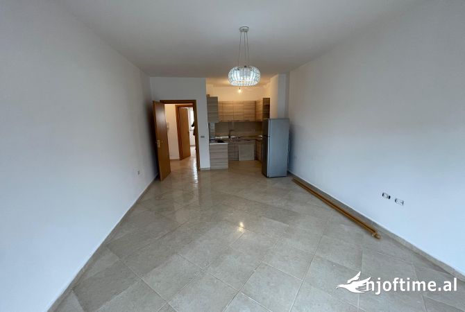 Shtepi ne shitje 1+1 ne Tirane - 82,500 Euro