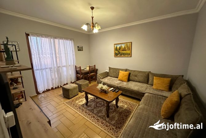 Shtepi me qera 2+1 ne Tirane - 470 Euro