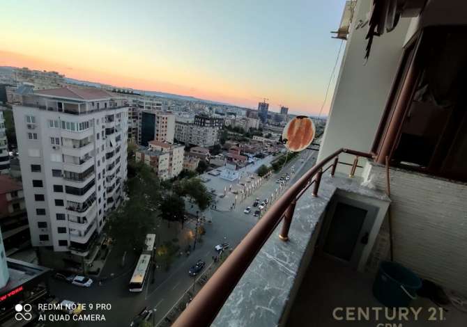 Shtepi me qera 3+1 ne Tirane - 1,200 Euro