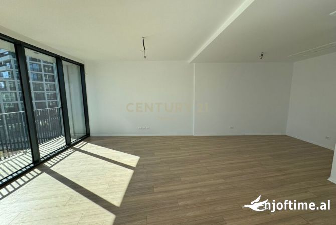 Ambient biznesi me qera 3+1 ne Tirane - 1,400 Euro