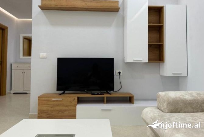 Shtepi me qera 1+1 ne Vlore - 400 Euro