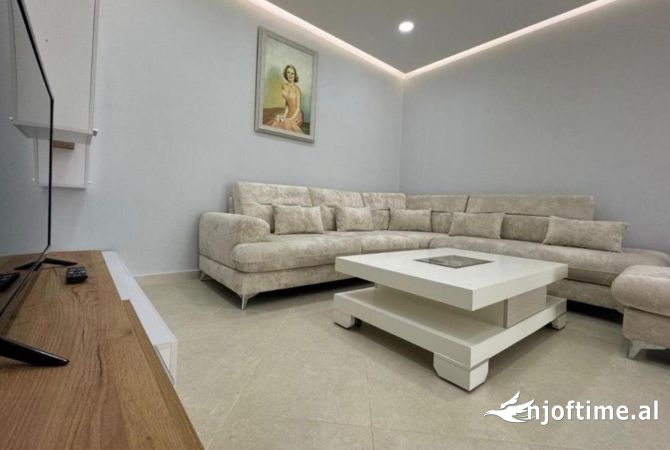 Shtepi me qera 1+1 ne Vlore - 400 Euro