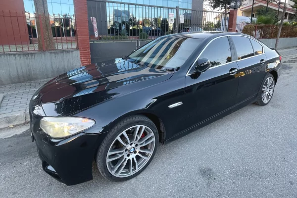 Makina ne shitje ne Tirane - 7,700 Euro