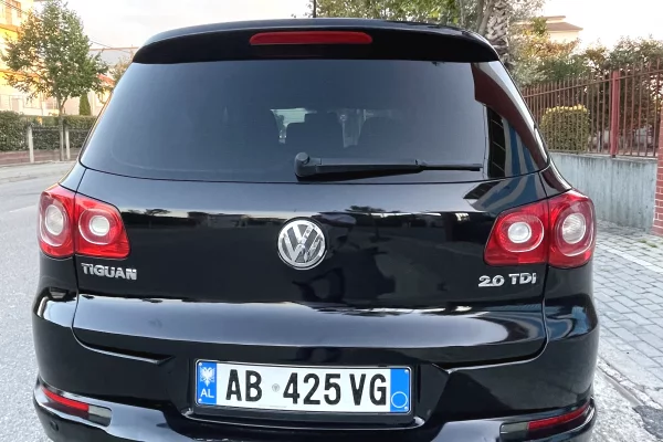 Makina ne shitje ne Tirane, Volkswagen, 2010 Diesel,Kambio Manual Pagesa 5,600  Euro.