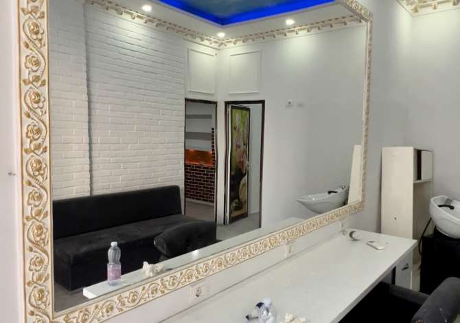 Ambient biznesi me qera 3+1 ne Tirane - 35,000 Leke