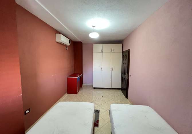 Shtepi me qera Apartament ne Tirane, 2+1, Mobilimi E mobiluar, Pagesa 450  Euro.