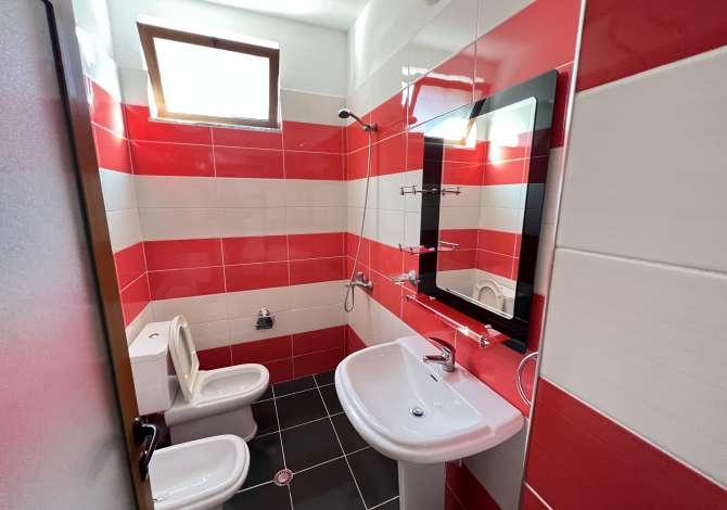 Shtepi me qera Apartament ne Tirane, 2+1, Mobilimi E mobiluar, Pagesa 450  Euro.